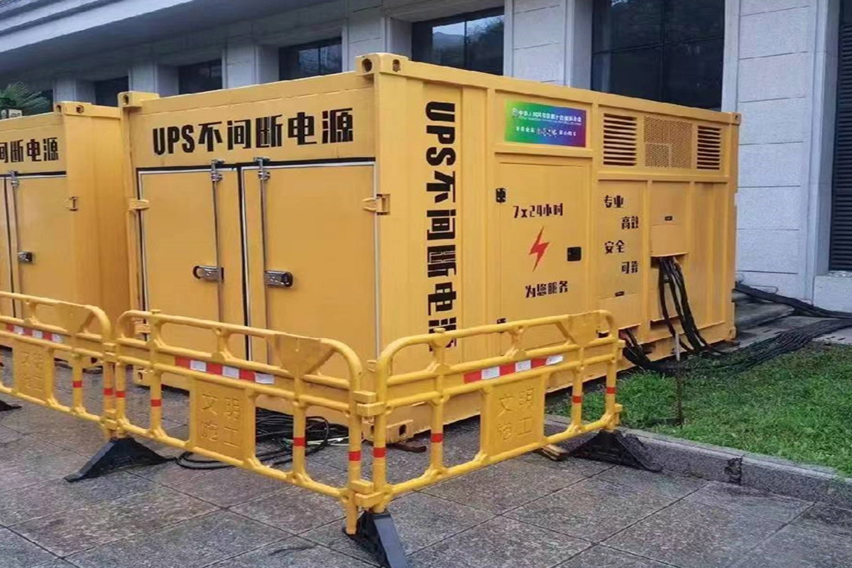 万柏林发电机租赁施工现场